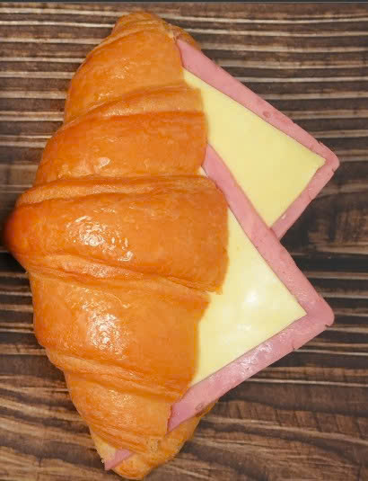 Bánh nướng sừng bò nhân phô mai thịt nguội 70g